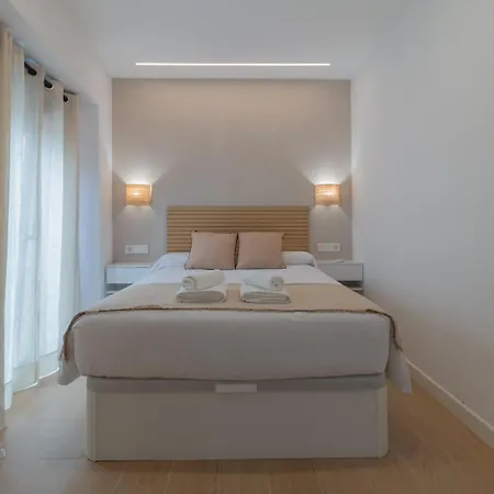Balcones De San Pedro 아파트